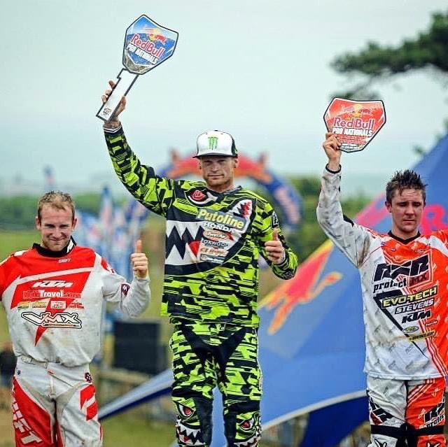 ashbymotorsport's tweet photo. Hey all! Next Motocross live interview on my Motocross &amp; Speedway Memories with @Ashbyrobins is this Thursday evening 7pm uk time with the man Mr Neville Bradshaw @nevsta272 ✊🏻💥 🇿🇦 don’t miss this one! 😍 🎙 @ACUBritishMX @mxgp @LiveMXMagazine @FIM_live https://t.co/96VihORzDe