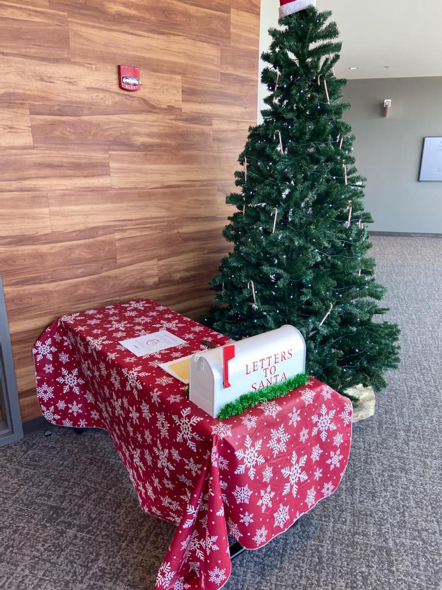 Colby Recreation is offering "Letters to Santa" again this year! The mailbox is currently set up at the Event Center (1200 S. Franklin) near our main entryway. Feel free to bring your own letter or use one of the blank ones we have at the table. Letters are due this Thursday!
