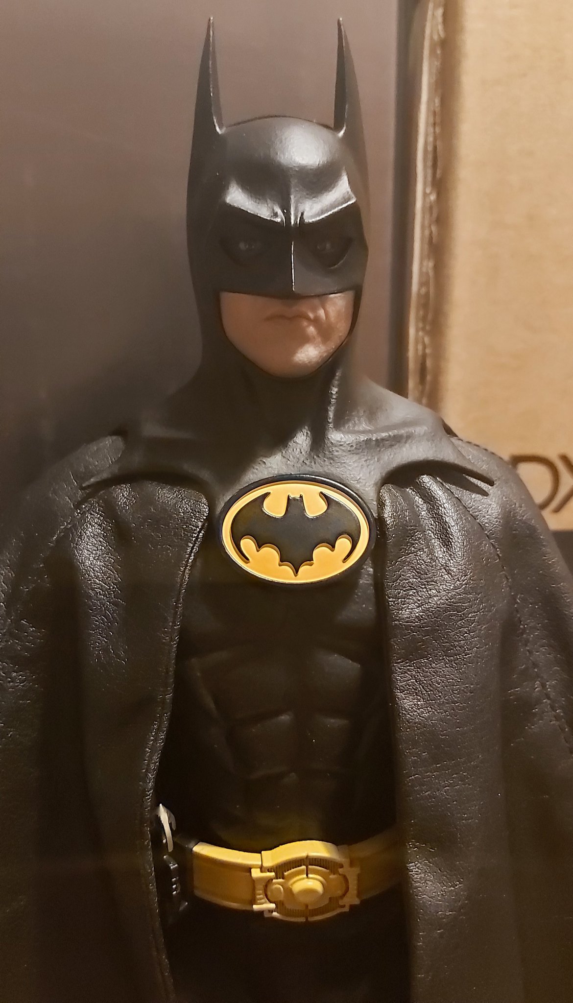 cien Halar Respiración Fernando Rodríguez on Twitter: "Batman 1989 1/6 de Hot Toys. Sencillamente  una maravilla de figura y representación. https://t.co/oEKmRHHtHx" / Twitter