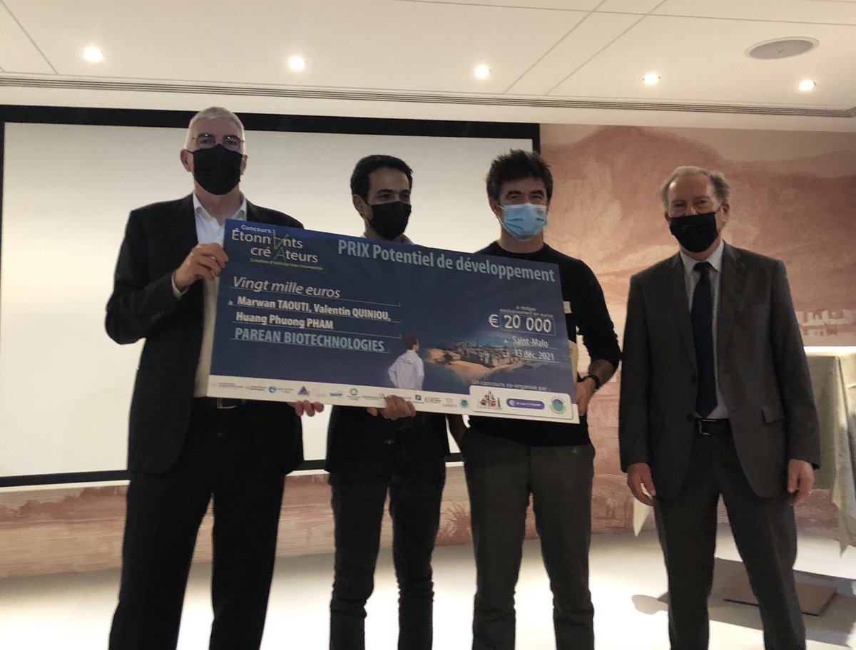 #EC2021 PAREAN BIOTECHNOLOGIES lauréat du concours, prix potentiel de #developpement 
Bravo 👏🏼👏🏼👏🏼 à Marwan TOUATI, Valentin QUINIOU et Huang Phuong PHAM !
▶️ Un grand MERCI aux 14 partenaires qui ont permis de soutenir le prix potentiel de #developpement de 20 000 € attribué !