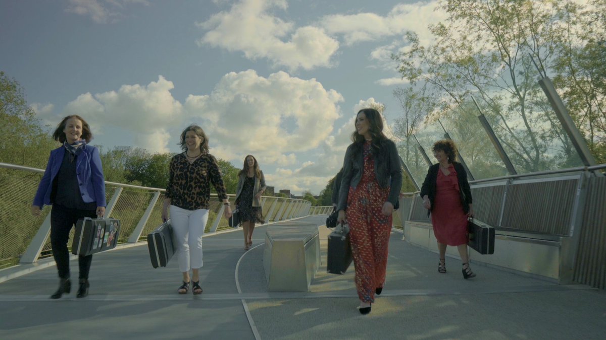 Mná na bPíob | Dé Domhnaigh, 21.30 19/12 | <a href="/TG4TV/">TG4</a> 

<a href="/mulcahy_louise/">Louise Mulcahy</a> <a href="/tyronetv_irl/">Tyrone Productions</a> <a href="/edelf/">Edel Fox</a> <a href="/moiraesweeney/">Moira Sweeney</a>