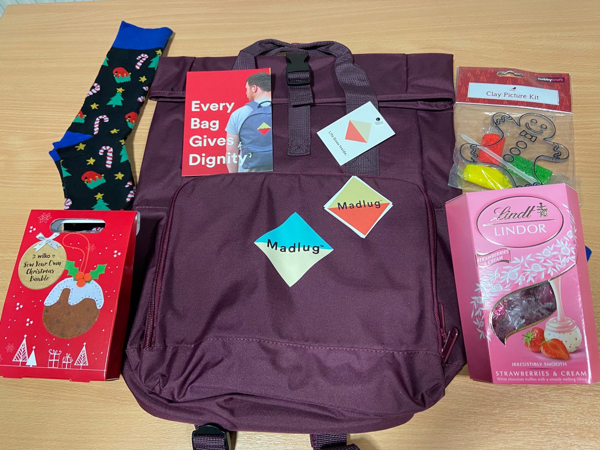 mrs_wp's tweet image. This week every care-experienced and estranged student at @sunderlanduni will receive a Christmas gift package along with a handwritten Christmas card from our Vice-Chancellor. A small gesture, but a very important reminder to our students that #WeCare. #WeAreSun