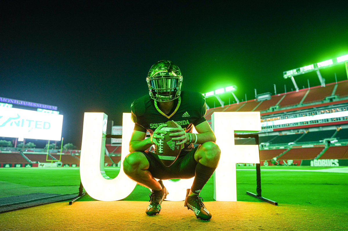 Thank you for a great Official Visit this weekend!🤘🏼💚<a href="/USFFootball/">USF Football</a> <a href="/coach_jeffscott/">Coach Jeff Scott</a> @WeisJr_USF <a href="/CoachCamAiken/">Cameron Aiken</a> <a href="/CoachSJordan/">Sawyer Jordan</a> <a href="/CoachJesse18/">Jesse Chinchar</a> <a href="/CAIKnightsFB/">CAI Knights Football</a> <a href="/JohnGarcia_Jr/">John Garcia, Jr.</a> @CoachMeyerCAI
