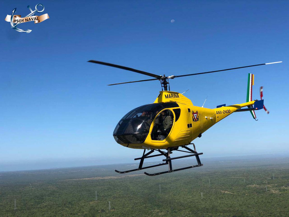 SEMAR_mx's tweet photo. Instructores de vuelo a bordo de un helicóptero #SchweizerS333 trabajan día a día para preparar a nuestros #PilotosAeronavales, con:
#Honor
#Deber
#Lealtad
#Patriotismo https://t.co/oForPMVLvu