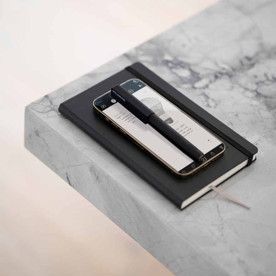 moleskine's tweet image. Gift the redesigned Smart Writing Set. Everything you need to take freehand creativity to another level.

ow.ly/qm6M50H9ErO

#Moleskine #SmartWritingSet