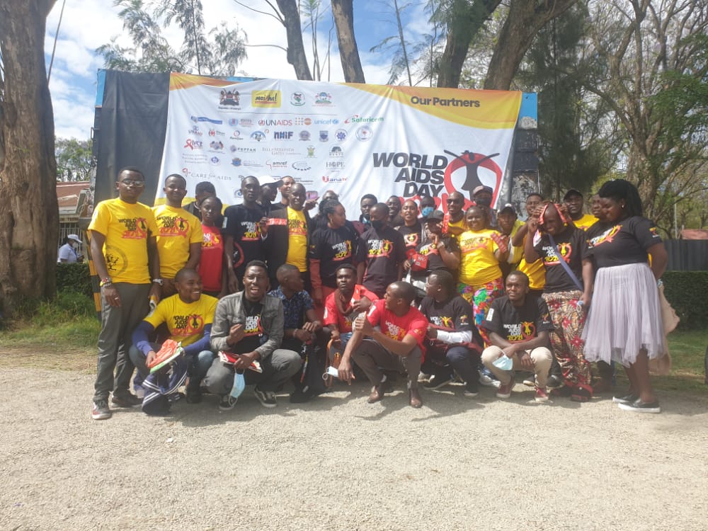 HOPEINLIFE18's tweet photo. We joined other minded partners on 1st Dec 2021  in the commemoration of this year WORLD AIDS day.National commemoration was held in Nakuru graced by H,E president Uhuru Kenyatta under the theme #end teenage pregnancies,new HIV infections,inequalities and Gender Based Violence. https://t.co/tKi3BruJpu