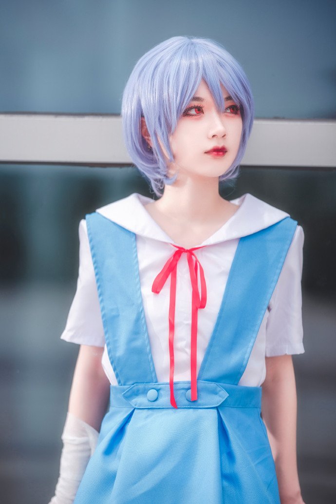 Cosplay tweet media