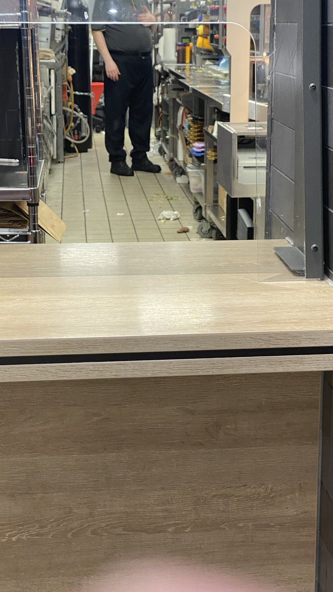 StarlightDJ1's tweet photo. @McDonaldsUK On the 14th day of Christmas my local McDonald’s gave to me… a bout of food poisoning in a filthy restaurant. https://t.co/3vgD4emO3U