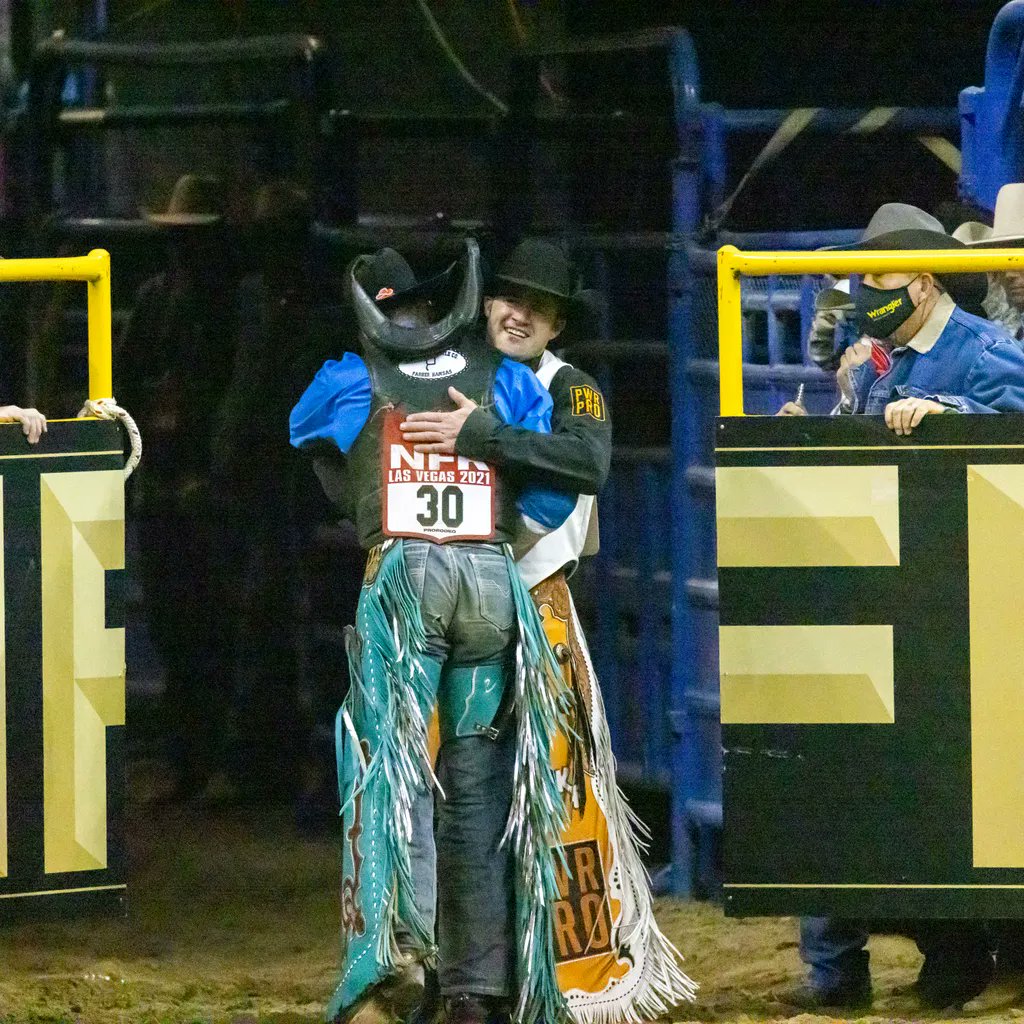 They won nine of 10 rounds, one left the Average champion, one left the World Champion. 

What a fight between Jess Pope and Kaycee Feild....No one deserved to lose...

Photo: Steve Wrubel