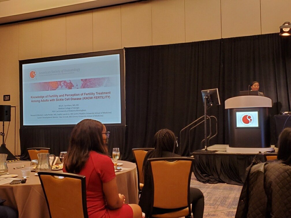 lifewithdrbria's tweet photo. For years, #SCDResearch has been underfunded, but ASH is continuing to support young #SCD researchers like myself! Thank you, #ASH2021๐ฉธ@LydiaPecker I could not have grown as much without your mentorship these last two years; you saw my passion and helped me bloom. ๐น https://t.co/4iowu0H58D