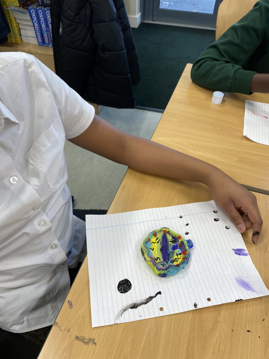 Discovery_Y6's tweet photo. Year 6 Chapter 2 ๐ โMan cannot change or escape his time.โ- Salvador Dali ๐ผ Today, our Year 6 ๐ฉโ๐จ ๐จโ๐จ artists used paint to decorate their own timepieces based on Daliโs โPersistence of Memoryโ ๐ฐ ๐จ These look ๐ fabulous! ๐ #Year6 #DPS #Everychildanartist #Galleryrebels https://t.co/YDKcN30Wqe