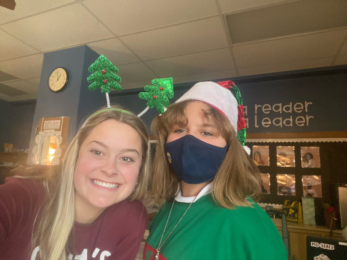 5thwithFergen's tweet photo. Holiday Hat Day!! Getting into the holiday spirit here at Ott! #YouOTTtobehere #isdpride https://t.co/GFNvjwvHq0