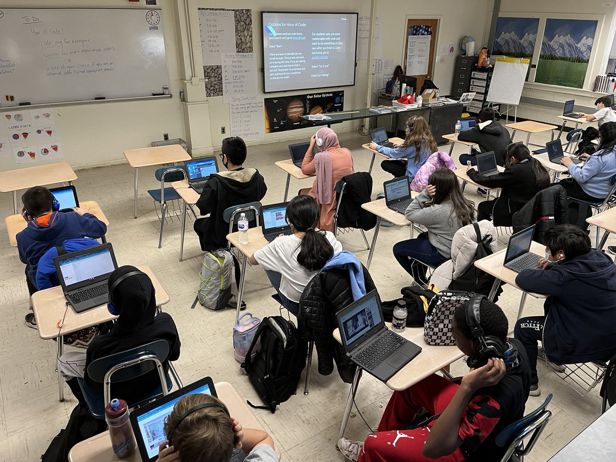 MrsMurphScience's tweet photo. We are a day late, but are enjoying Hour of Code today!  After a presentation about computer engineering and introducing AITE to them, students got to work on their own code creations. https://t.co/pdD4OeW3NS