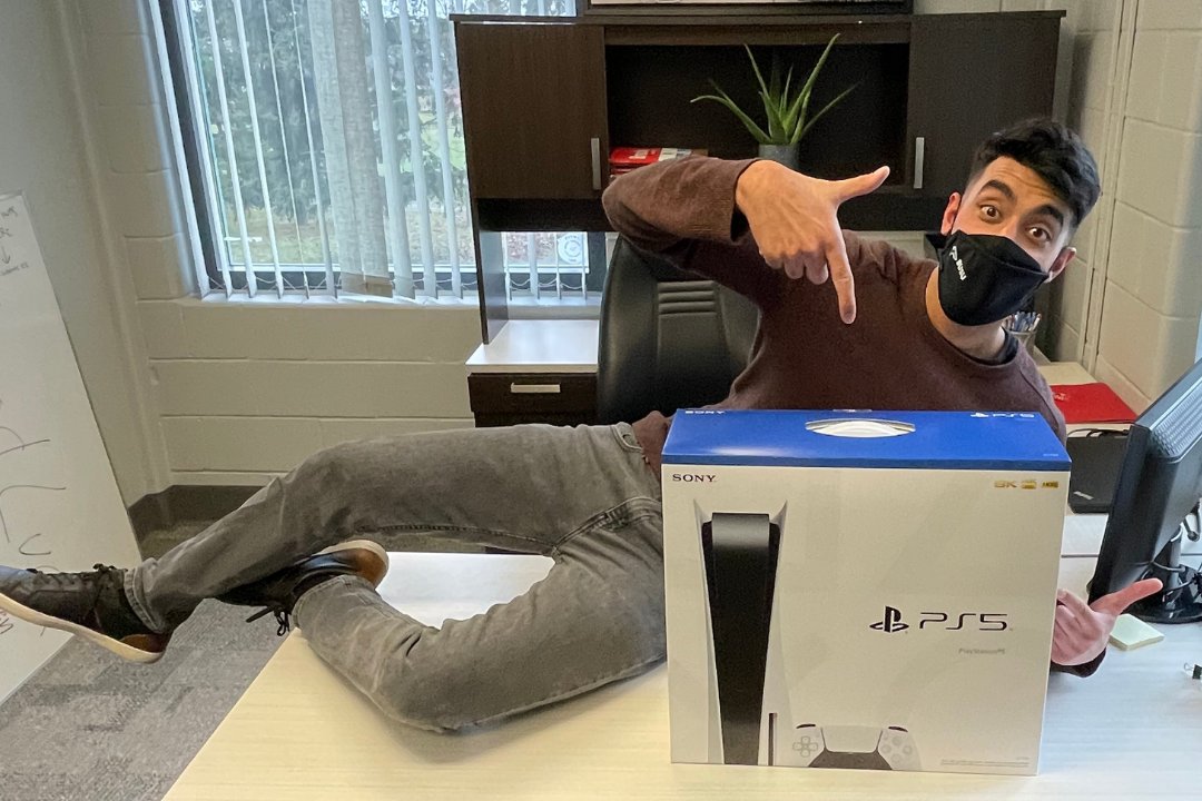 DYK we are giving away a PS5 on our Instagram today? Head over there and be in the running! instagram.com/p/CXYexqHj7tQ/ #12DaysOFBUSU #BrockU #PS5