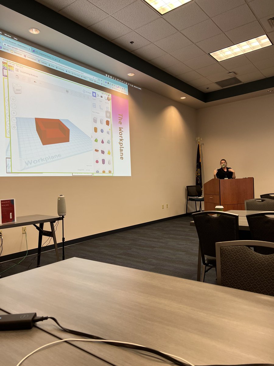 Learning how to do AR with <a href="/tinkercad/">Tinkercad</a> and <a href="/jackieteaches/">Jackie Druck</a> #iu13etc
