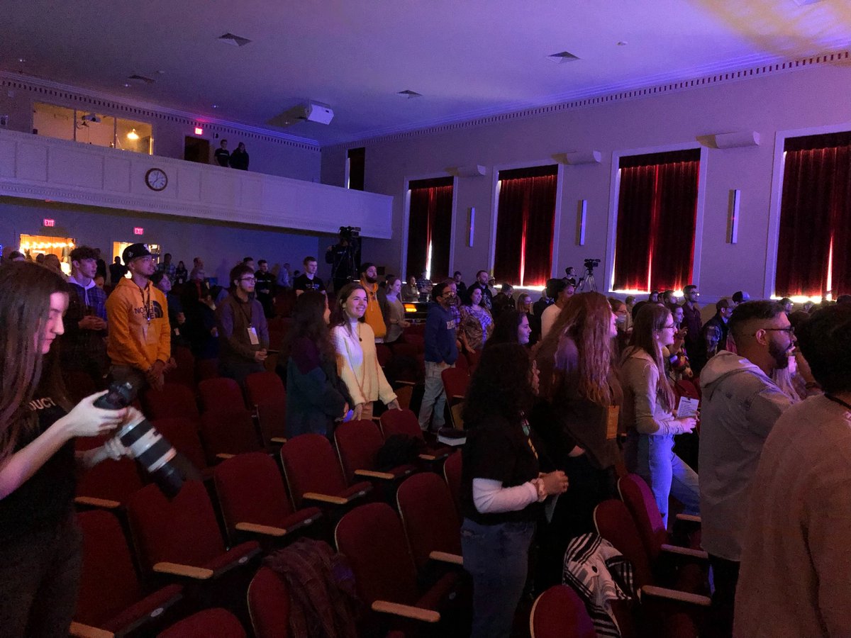 Sacred Heart High School becomes a place of worship for the South Shore community after the school's closure in 2020. 
word.emerson.edu/foundationsofj…

#JR102 #SacredHeart #Kingston #SaintsForever