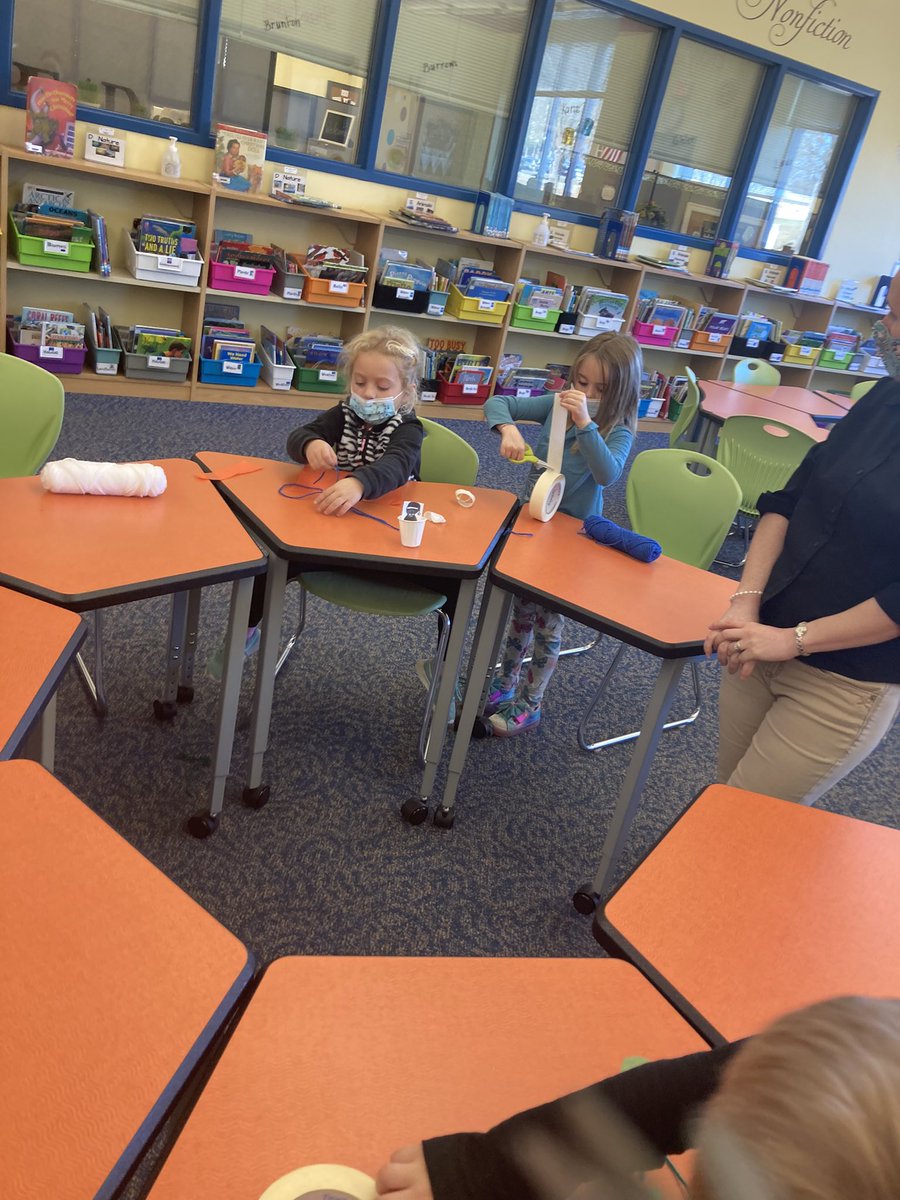 Drhendricks567's tweet photo. Santa’s parachute STEM building #FmtFalconLife #FHSDBetterTogether https://t.co/RrVjJmTjUV