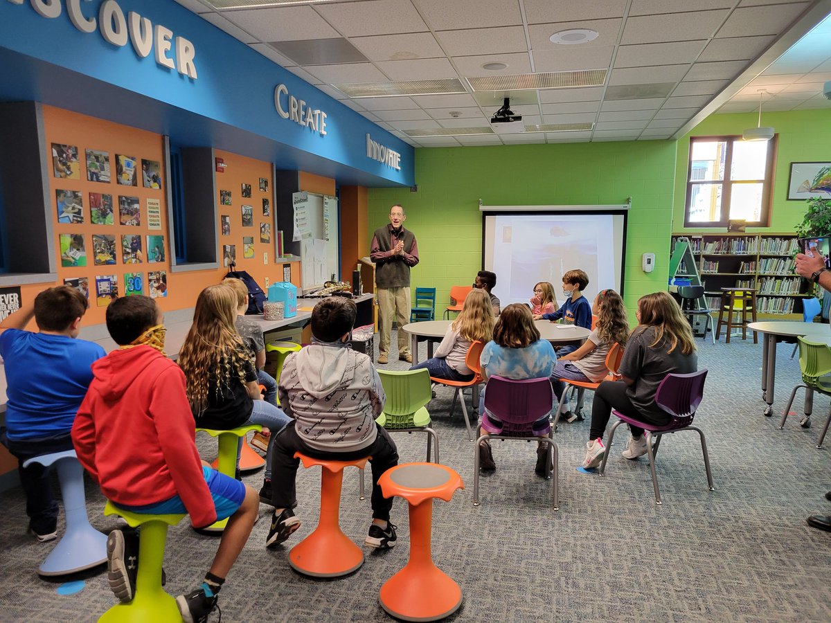 STEAMAcademy124's tweet photo. Students at STEAM had a special guests speaker from the Ronald McDonald House Charities to share how we are helping them with our pop tabs. https://t.co/asmbH3JeDv