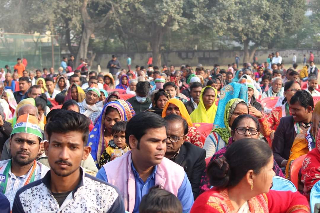 cvikaspatel's tweet photo. #कानपुर_उत्तर_प्रदेश
राष्ट्रीय परिवर्तन मोर्चा की मण्डल स्तरीय महारैली में शामिल हुआ | https://t.co/hIYljDwhvx