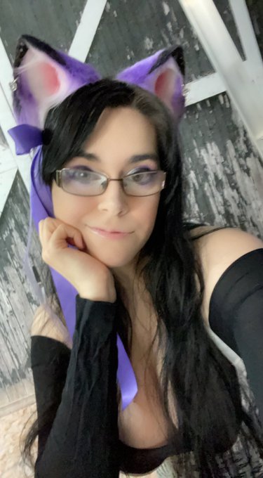 All I want for 2021 is to hit 5k followers by 2022. https://t.co/kSWPFrf7rk<a href="/tag/begaydocrimes"class="tags"><span>#begaydocrimes</span></a>