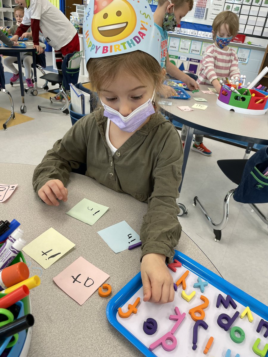 ReneeVarnum's tweet photo. We have….Word-Part Power! #tcphonics We can build, read, and write so many words by knowing these word parts. https://t.co/MCxRVLBFmn