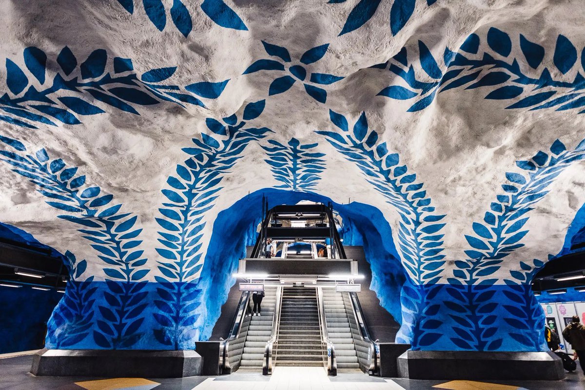MarkTomasovic's tweet photo. Stockholm metro stations have incredible underground art https://t.co/27Km6EaSG0