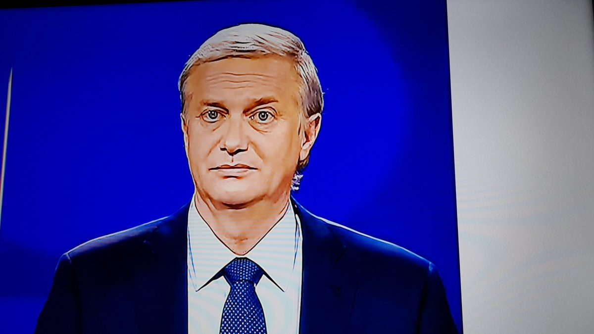 betgerber's tweet photo. Muy, muy a gusto en el #DebateAnatel 
La discursividad, recordemos, es verbal y no verbal. https://t.co/VL3kOdPsNU
