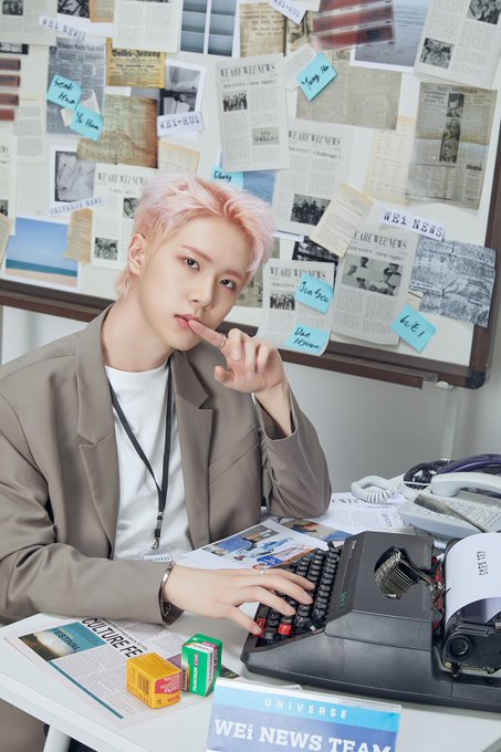 WEi_Cafe's tweet photo. [211214] Office Work - Press Intern KIM DONGHAN #동한 

(1) 

#WEi #위아이 
#KIMDONGHAN #김동한 https://t.co/40TkaNeXYW