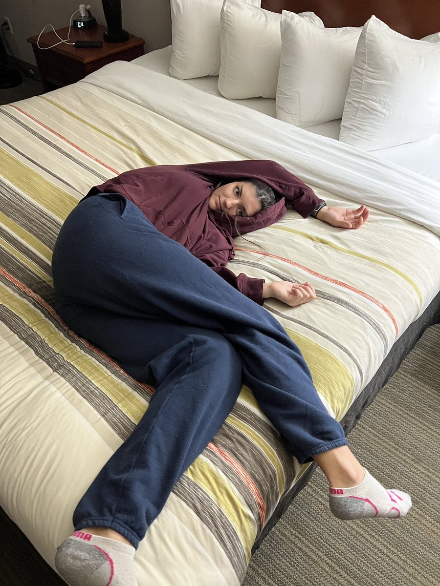 window2thewalla's tweet image. do u ever feel like a plastic bag anyway I'll be like this til my dissertation is done