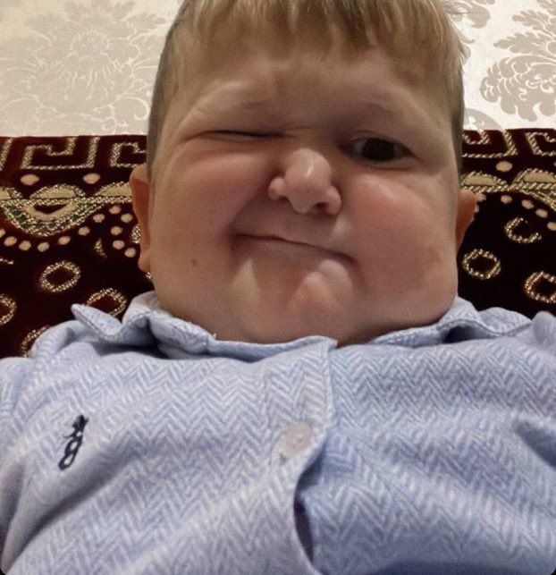 SlothMove_'s tweet image. Me checking my bank balance the moment I wake up after yet another xmas night out