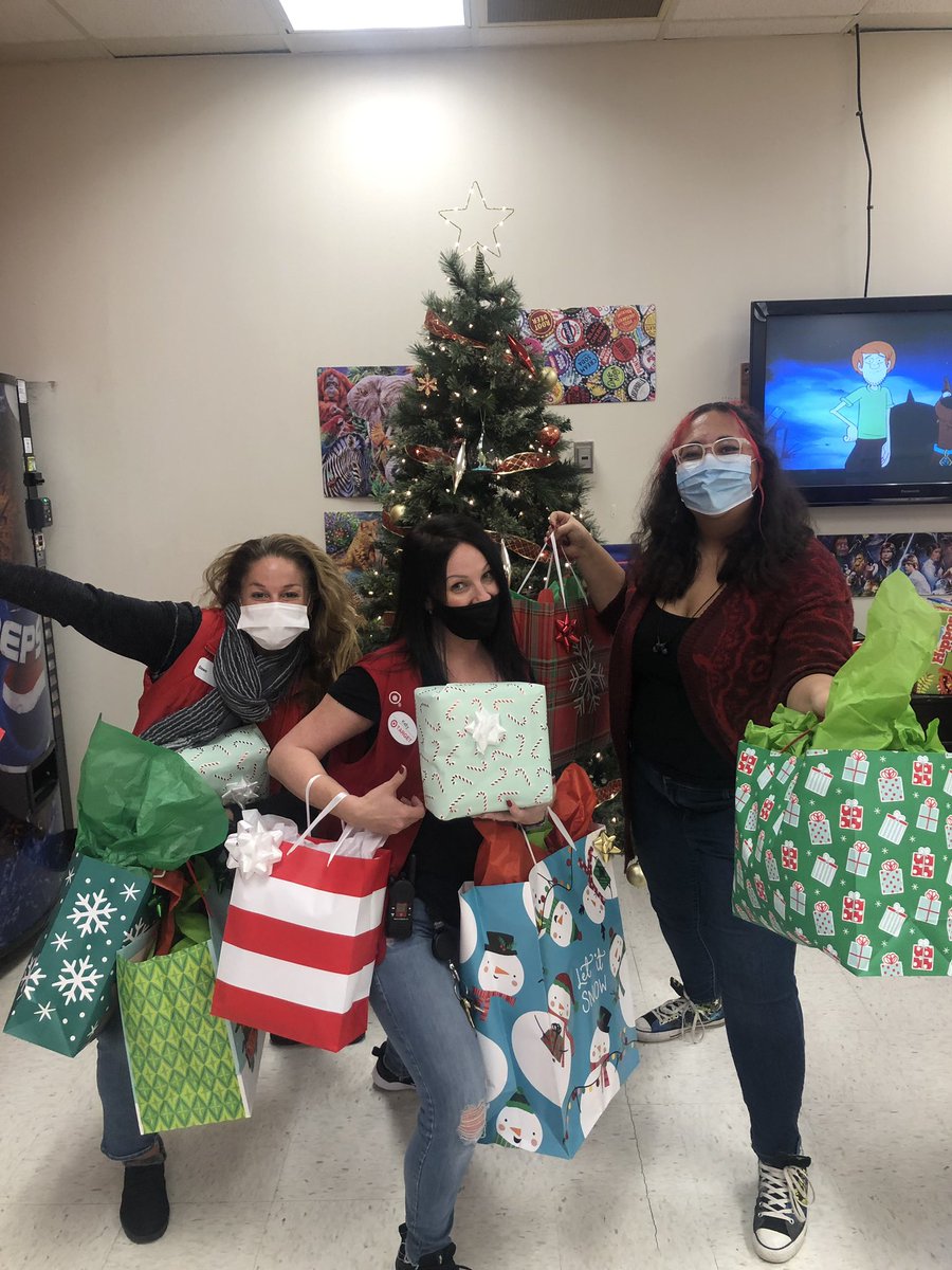 Thank you for supporting your local community T1373! 🎅🏻🎯#TheGreatGiftTogether @MattParry12 <a href="/RMcdermott2249/">Richard Mcdermott</a> <a href="/KellyMcGarrity/">Kelly McGarrity</a> <a href="/BuonocoreDawn/">Dawn Buonocore</a>