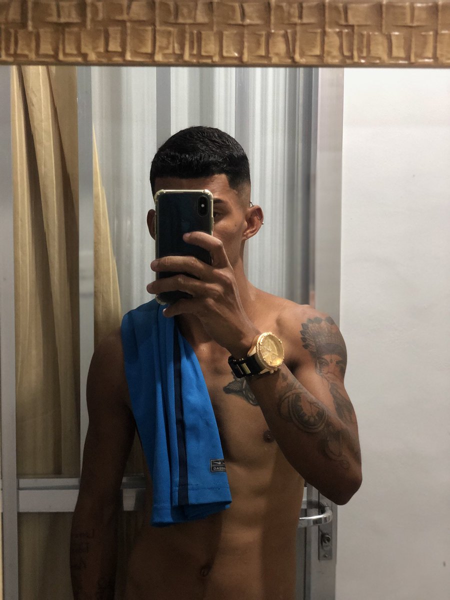 Faael01's tweet photo. Pqp…😅🔥 @Ou_Pellegrine 🔥 https://t.co/616uAorb3S