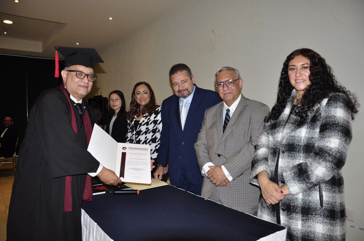 jornadaveracruz's tweet photo. El Centro de Investigación Atmosférica y Ecológica llevó a cabo la ceremonia de graduación de los egresados del Doctorado en Gestión Ambiental para el Desarrollo

https://t.co/2HqiywDYF0 https://t.co/2mTExZxcJk