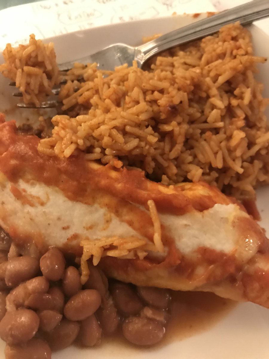 juliepassports's tweet photo. Anyone have a special recipe for #HomemadeEnchiladas?
Mine were ok but kinda bland
#Foodie #Enchiladas Key is the #EnchiladaSauce https://t.co/kJnMwWqR5s