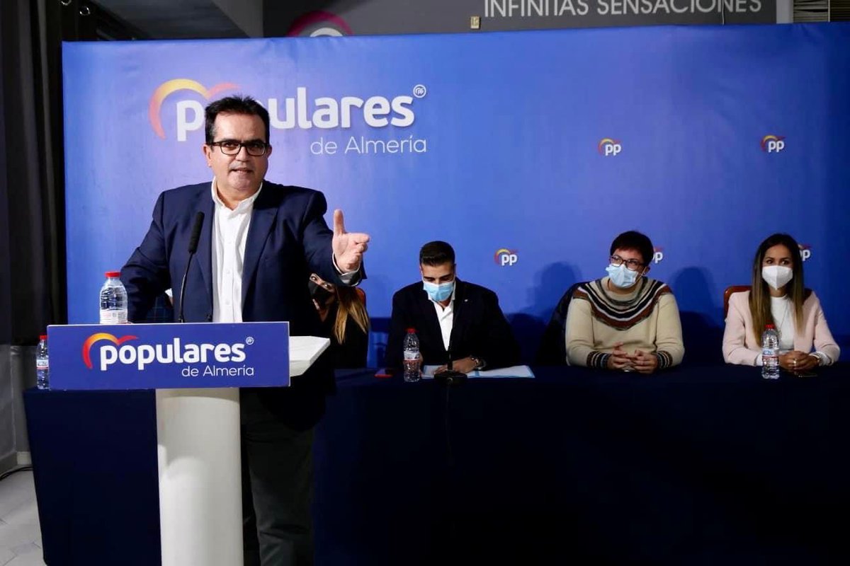 Hoy, Antonio Jesús Rodríguez, ha hablado en #EsLaMañanaDeNijar sobre su reelección la pasada semana como Presidente del Partido Popular de Nijar. 

📻 Os dejamos su entrevista 🎙

👉🏻 esradioalmeria.com/2021/12/13/es-…