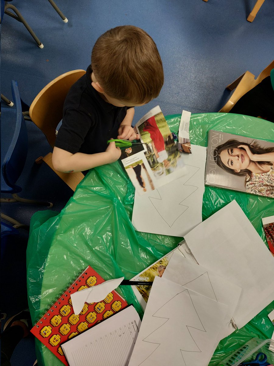 Decorating the tree, practicing cutting skills, preparing and serving a delicious meal...another busy day in nursery😃<a href="/OgmoreP/">Ogmore Vale Primary</a> <a href="/UNCRCArticle31/">Article 31</a>