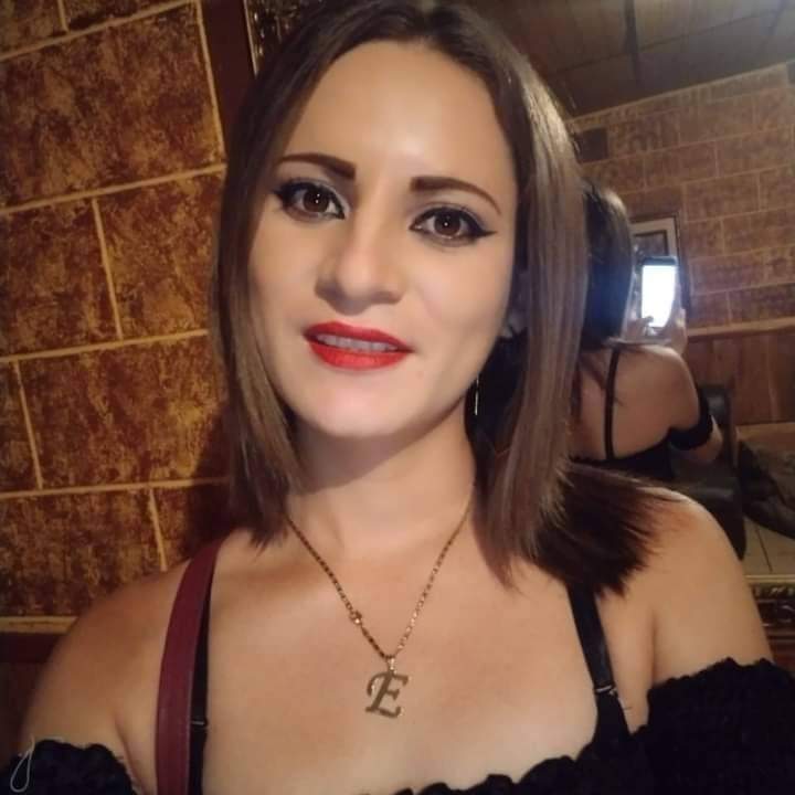 ASPIDHARCOIRIS's tweet photo. #AlertaTrans
Ayudemos a encontrar a Alexa Landaverde, de quien desde el día sábado no se sabe nada. Si alguien la  ha visto o sabe de su paradero por favor comunicarse con familiares Tel 7858-4870🙏 #Conpartan🙏 https://t.co/TICMlLkLnN