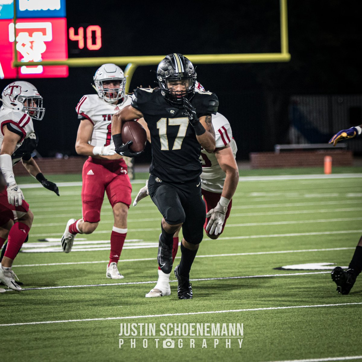 📸 Photos of the Cy Park Tigers from their playoff game versus Tomball are uploaded! 

If you post or share the pictures, please tag me, it really helps me out!

IG: <a href="/JTSchoenemann/">Justin Schoenemann</a>

Link: dropbox.com/sh/fnsif6iygeu…
