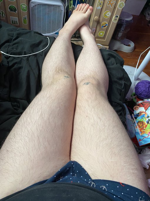 ✨ Legs appreciation ✨ https://t.co/7nI0KOafBm