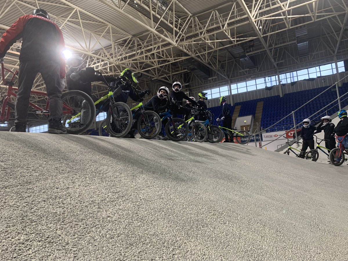 bobbyk1708's tweet photo. Y11s rewards trip to Manchester Velodrome to try their hands at BMX (and feet!). The energy displayed never ceases to amaze me. Good day had by all @Head_TheHeights @TheHeights_PC https://t.co/6FCQuGHQNI