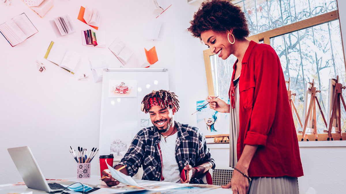 EdenAdvertising's tweet photo. No, Instagram stories aren’t just for sharing boomerangs! Leveraging this feature to share impromptu, behind-the-scenes content from your #brand lets your customers connect with you in an authentic way.📱 https://t.co/VkzYLBlVYM