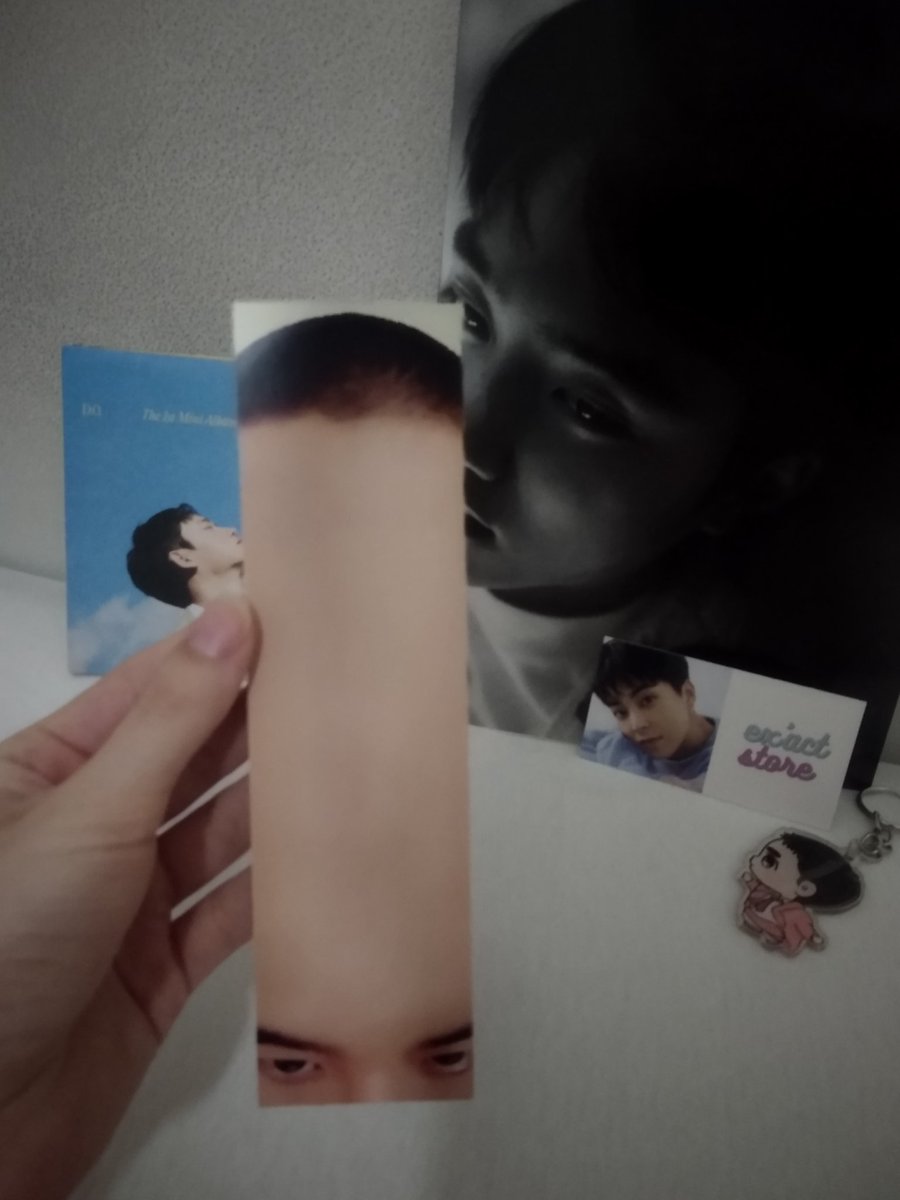 SkFelicity's tweet image. Estou tão feliz em receber essa obra de arte, tô apaixonada 😍❤️ Obrigada @EXACTStore como sempre, chegou tudo certinho, obrigada pelos brindes (perdi foi tudo nesse marcador da testa do Kyung😂😂).