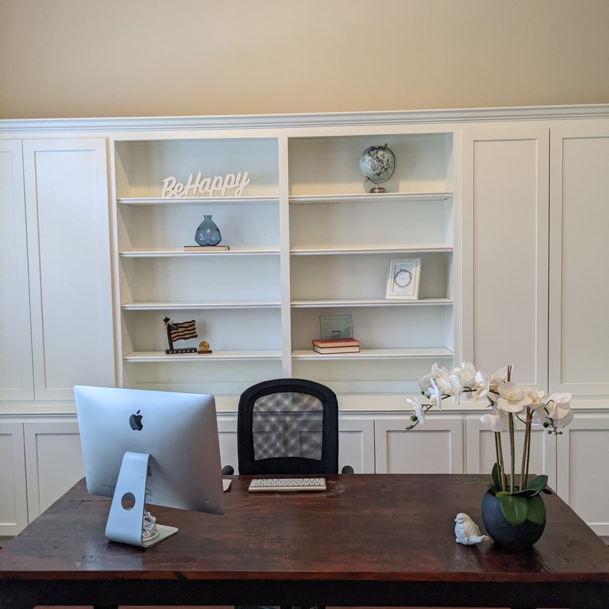 mariedavishomes's tweet photo. 🏡 Staging sells!!!! I love staging days!!! Here is a sneak peek at one of the many services I provide if I get a chance to list your house. 🏡

#listingagentlife #listingagenttips  #stagingsellshomes #realestatelife #MarieDavisRealtor https://t.co/sUpECmX9il