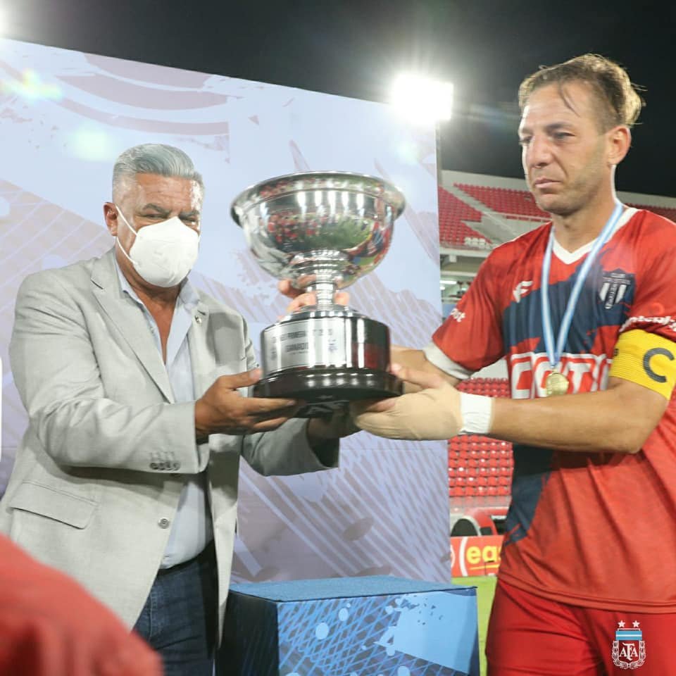 Tristan_Suarez's tweet photo. Quizás la salida más sorpresiva.

¡Muchas gracias Capitán! https://t.co/SEkHXfmrlp