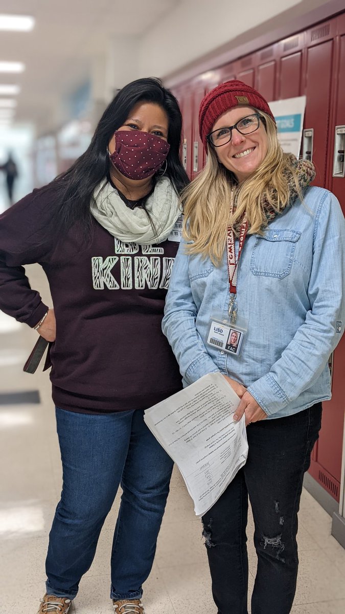 2kidders's tweet photo. Hat and scarf today
#killough #u https://t.co/V4KRkJDzdA