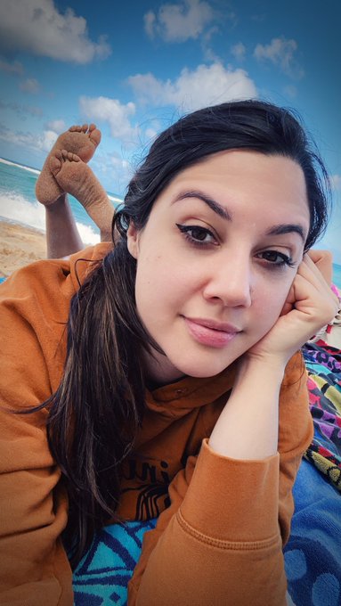 Aloha ☀️ https://t.co/V7GMudSPjm