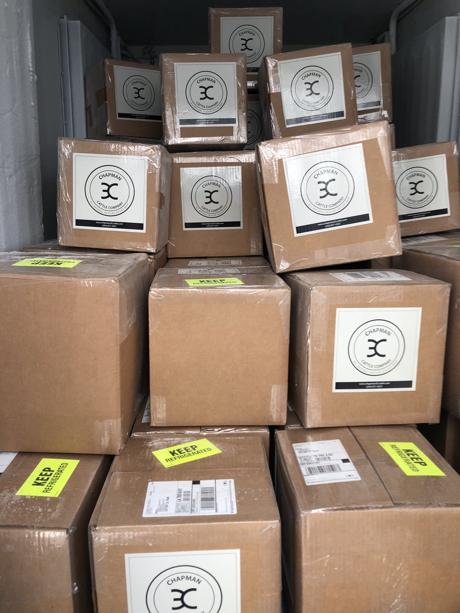 3cChapman's tweet photo. POV: you’re our UPS man and you open up our freezer to grab packages, two weeks before Christmas. 🎅🏼🎄 https://t.co/duGJTQPlYB