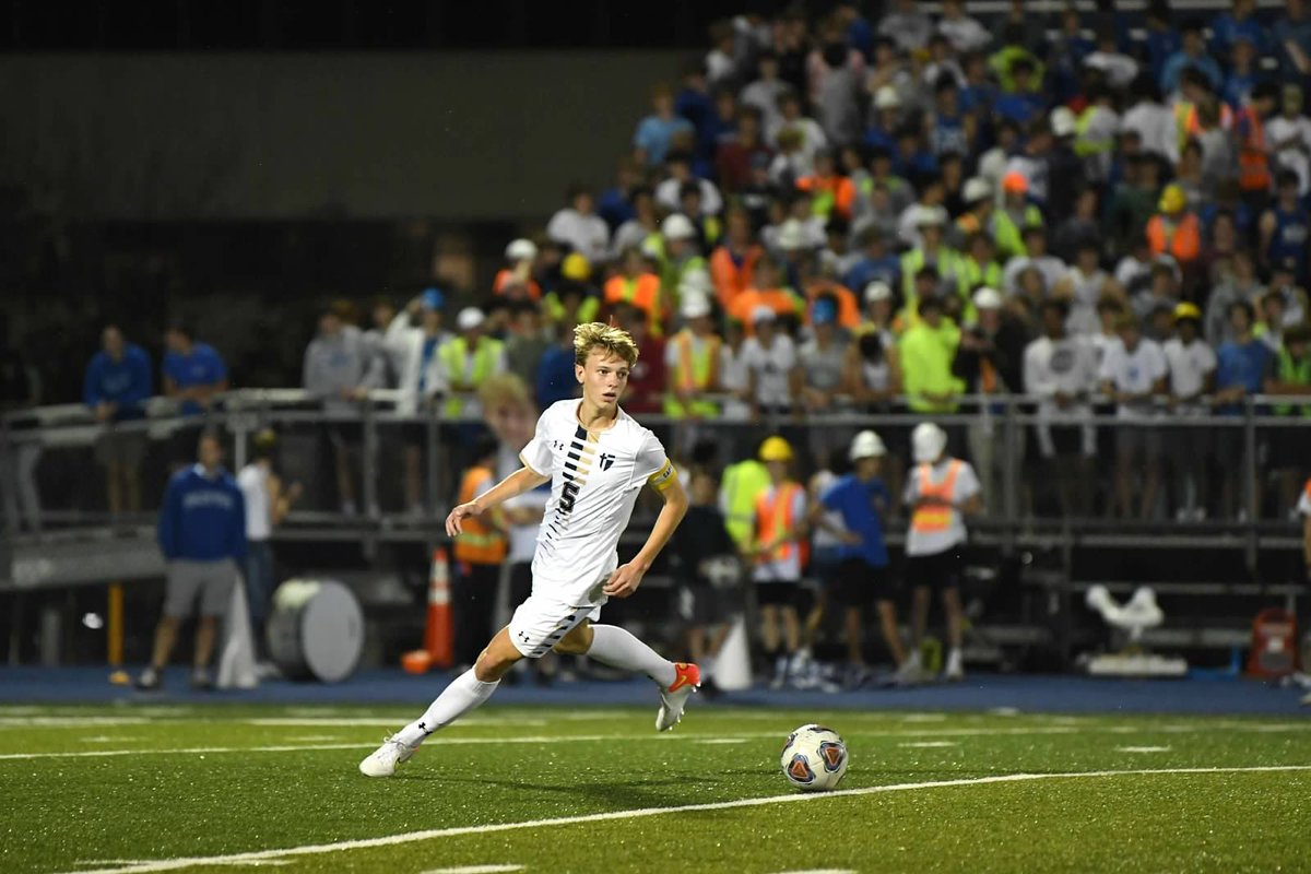 Jacobmuckerman's tweet photo. Excited to announce that I have verbally committed to continue my academic and athletic career at Rockhurst University! I would like to thank God, my parents, coaches, and teammates that have helped me through the years! #GoHawks https://t.co/MvSrRjAyS5