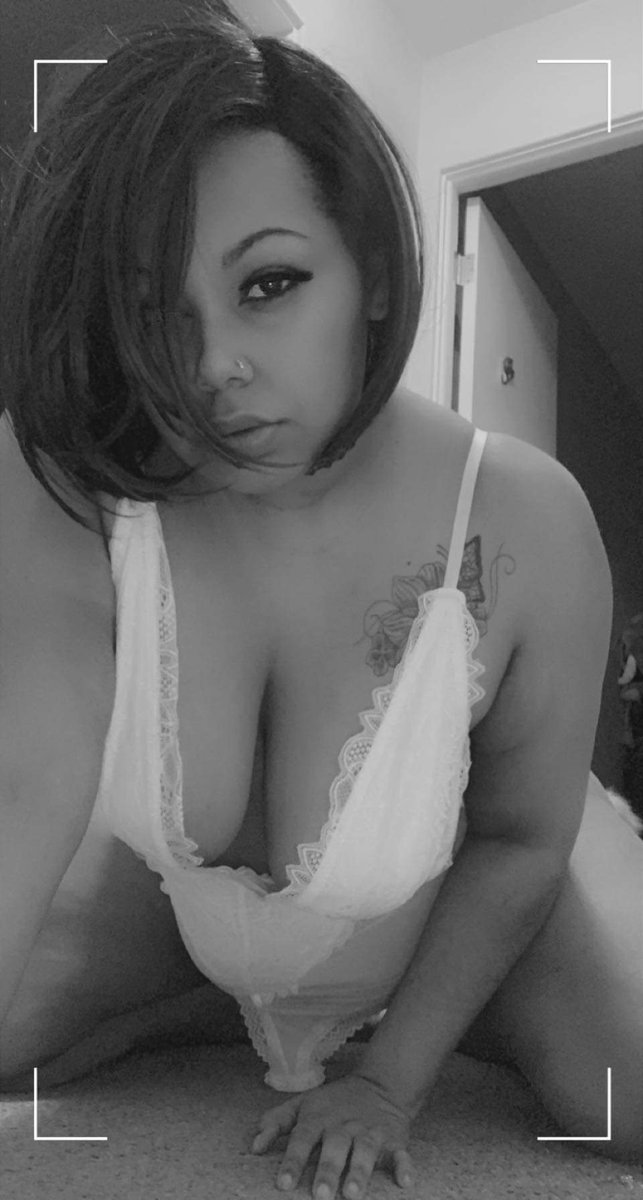 BoniBae_'s tweet photo. My sexy self https://t.co/Zm075WKG2W
