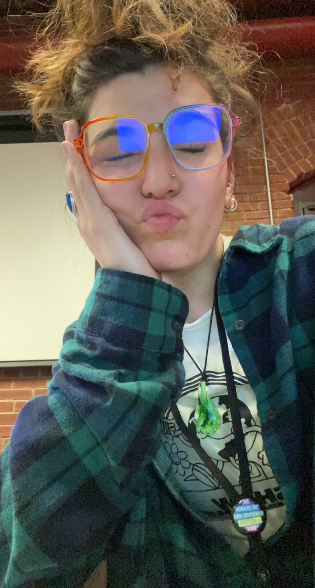 Reagan_Stowers's tweet photo. I will continue to drop selfies forever and ever because who tf gave me permission to be so cute https://t.co/sx0pq3MhKt